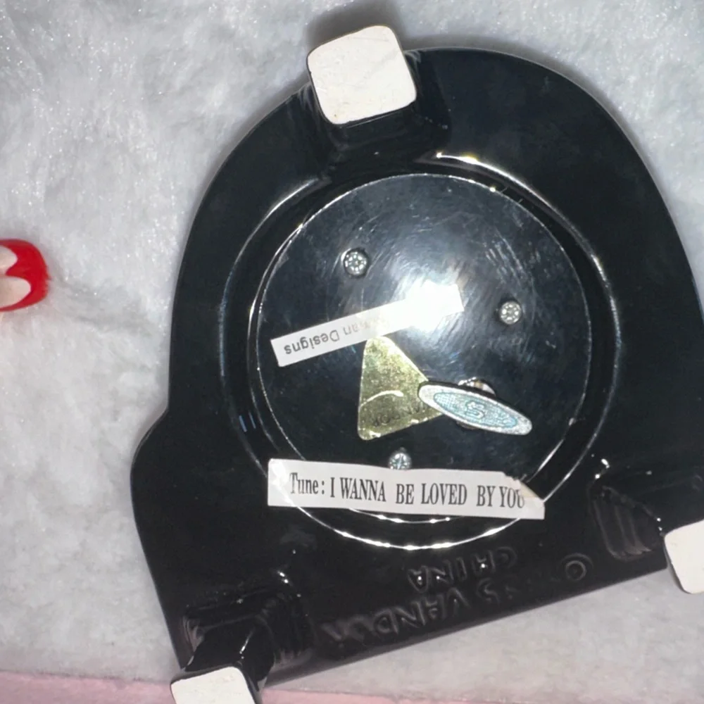 BETTY BOOP COLLECTOR CANDLE STICK - Picture 4 of 6